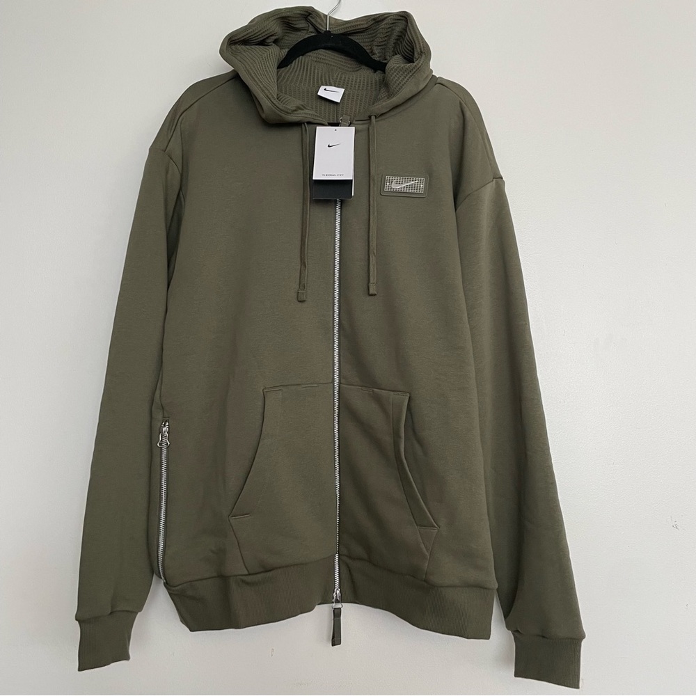 Men’s Nike Devin Booker Therma-Fit Full Zip Jacket Medium Olive Size Small Tall